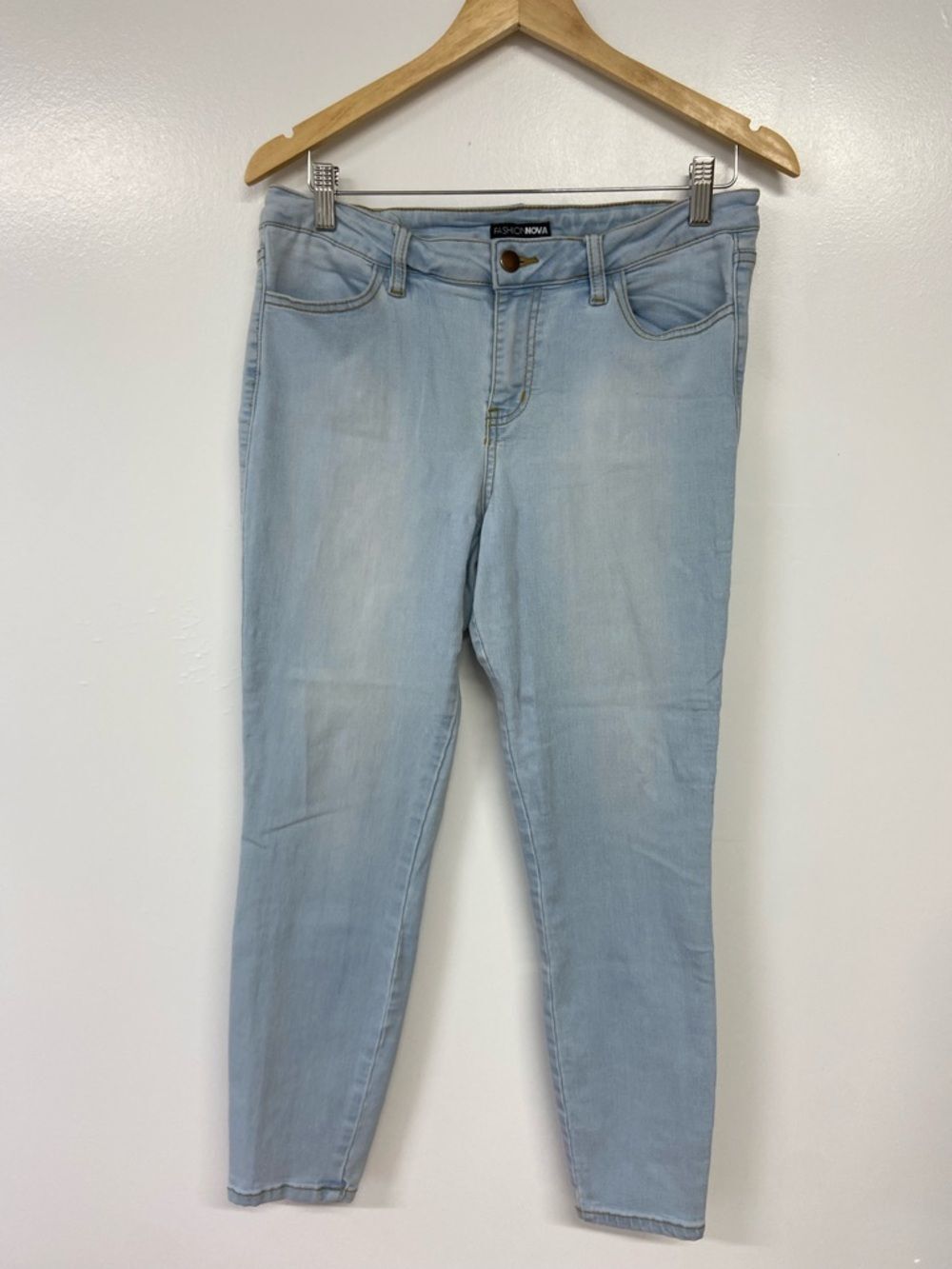 Fashion Nova Junior Light Wash Skinny Jeans Size 11